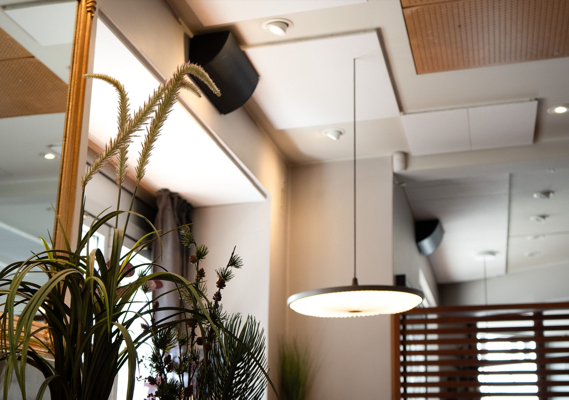 Sound, der Räume belebt – Sonance Lösungen für Restaurants und Business